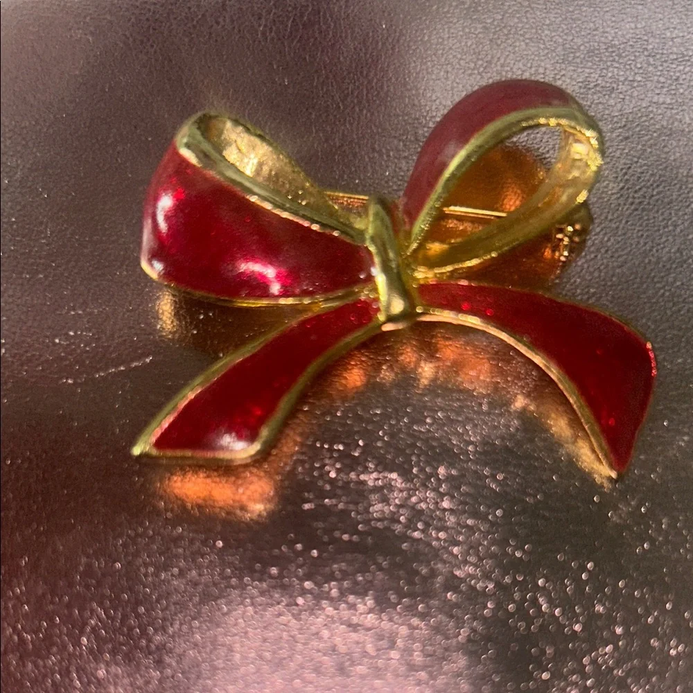 Vintage Elegant Red and Gold Time Bow Brooch Bracelet #46005